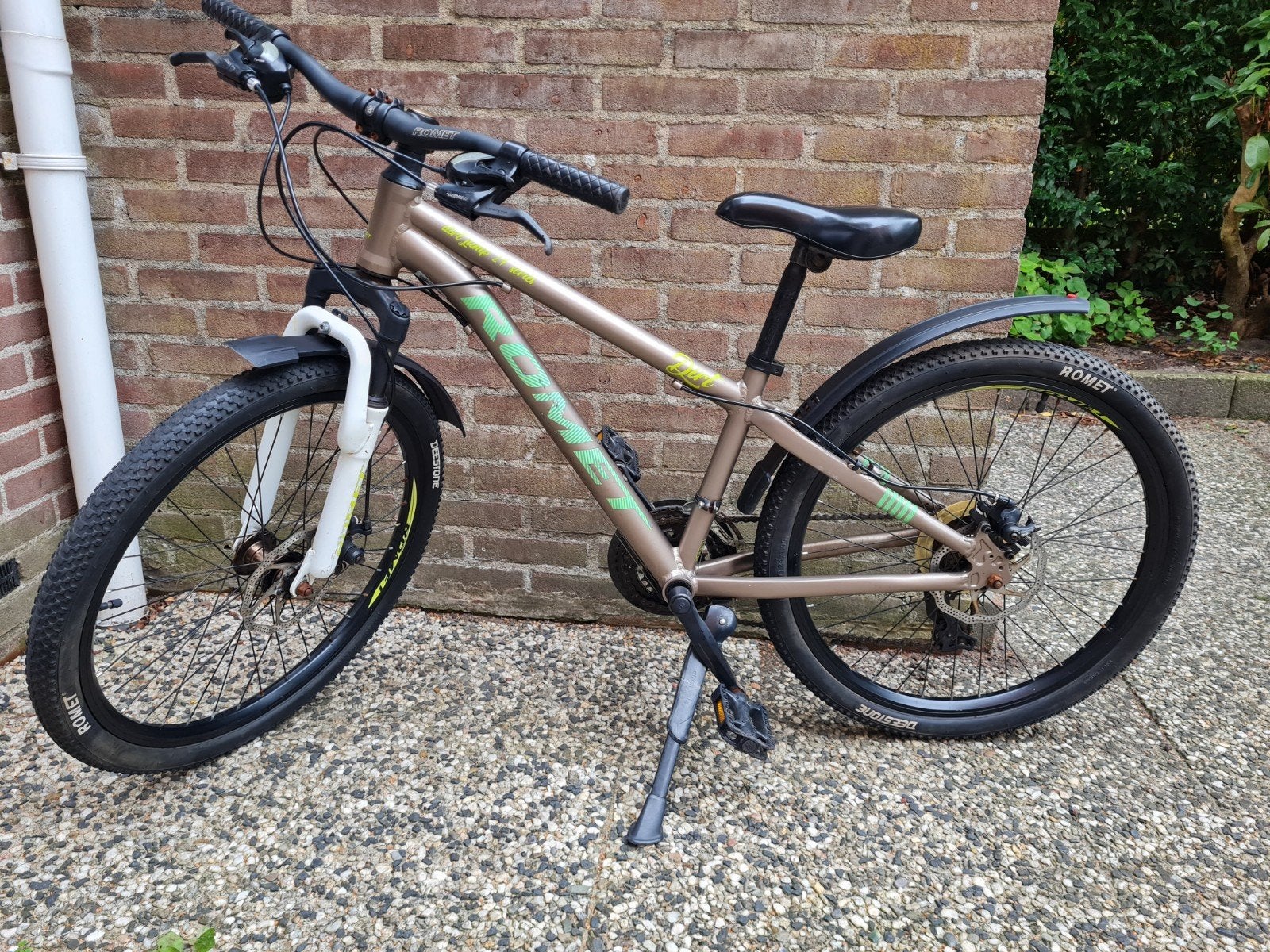 Romet dirt mountainbike - 24 inch wielen 21 versn. goudkleur, Fietsen en Brommers, Fietsen | Jongens, Versnellingen, Schijfrem