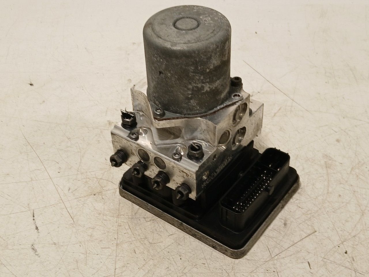 Abs pomp BMW 5 serie, Auto-onderdelen, Remmen en Aandrijving, BMW, Overige automerken, Gebruikt, Herkomst onderdeel bekend, 12 maanden garantie