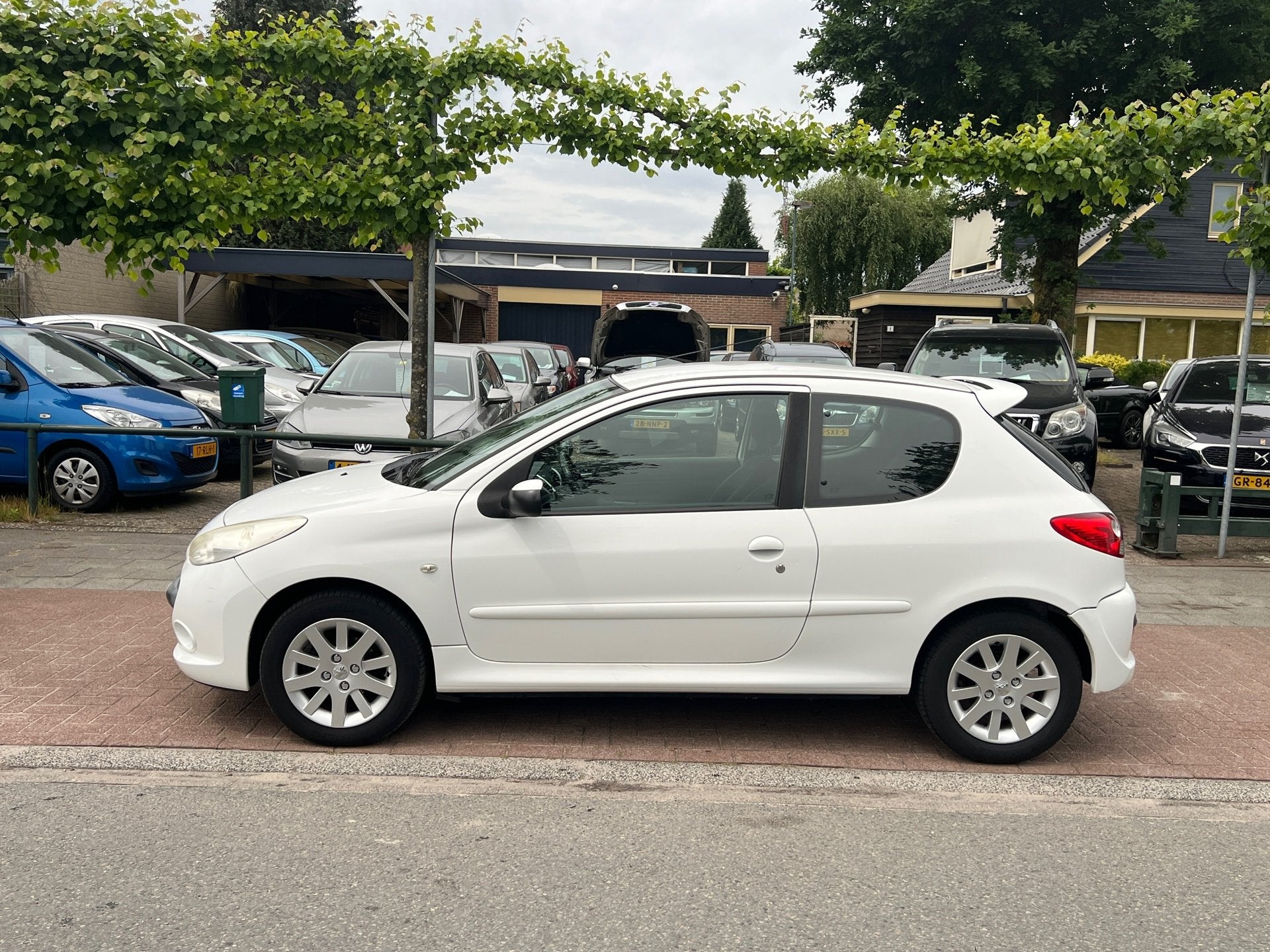 Peugeot 206 + 1.4 *Airco|Cruise|APK 07-2027, Auto's, Peugeot, Voorwielaandrijving, 206+, 4 cilinders, Wit