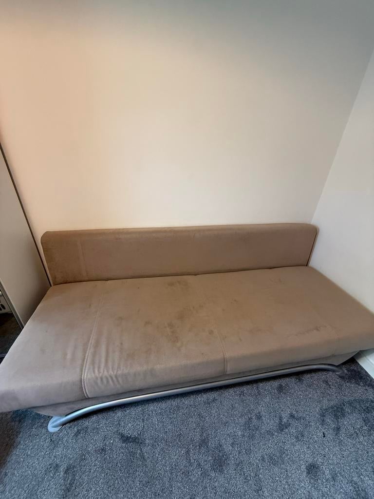 Gratis slaapbank met opbergruimte, Huis en Inrichting, Slaapkamer | Slaapbanken, Ophalen, Zo goed als nieuw, Tweepersoons, 140 cm