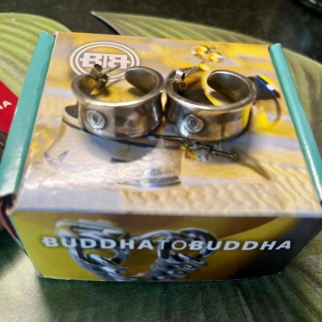 Buddha to Buddha zilveren oorbellen, Ophalen of Verzenden, Gebruikt, Zilver, Hangers