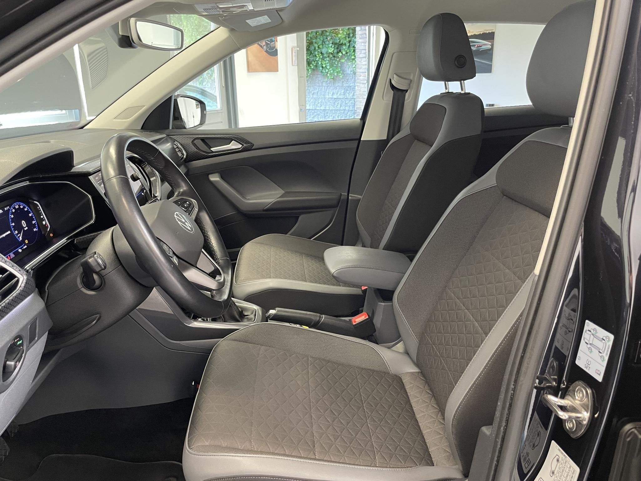 Volkswagen T-Cross 1.0 TSI Style Business R-Line | TREKHAAK, Auto's, Gebruikt, Euro 6, Automatische klimaatregeling, 116 pk