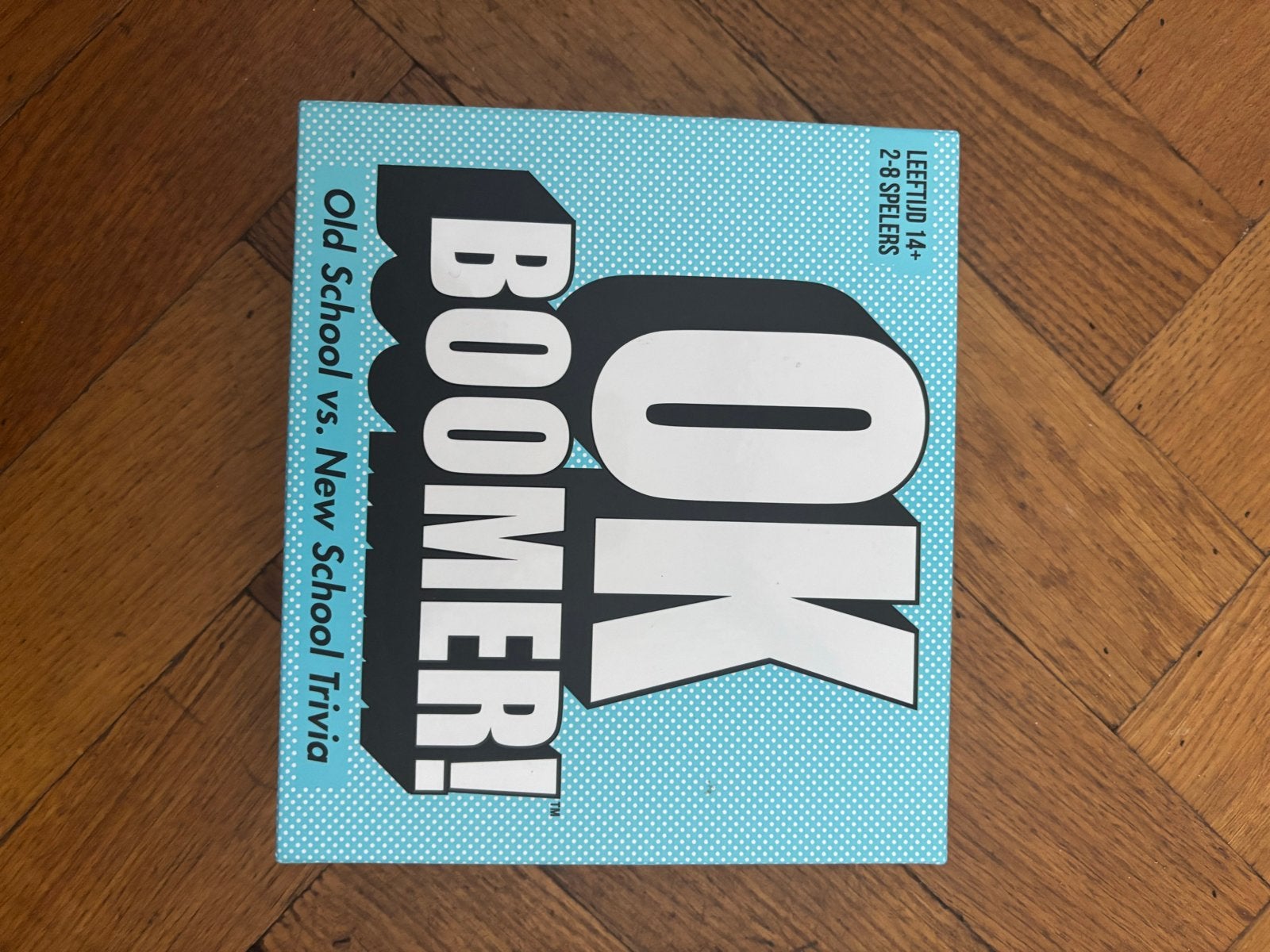 OK Boomer! Old School vs. New School Trivia spel, Drie of vier spelers, Ophalen, Zo goed als nieuw