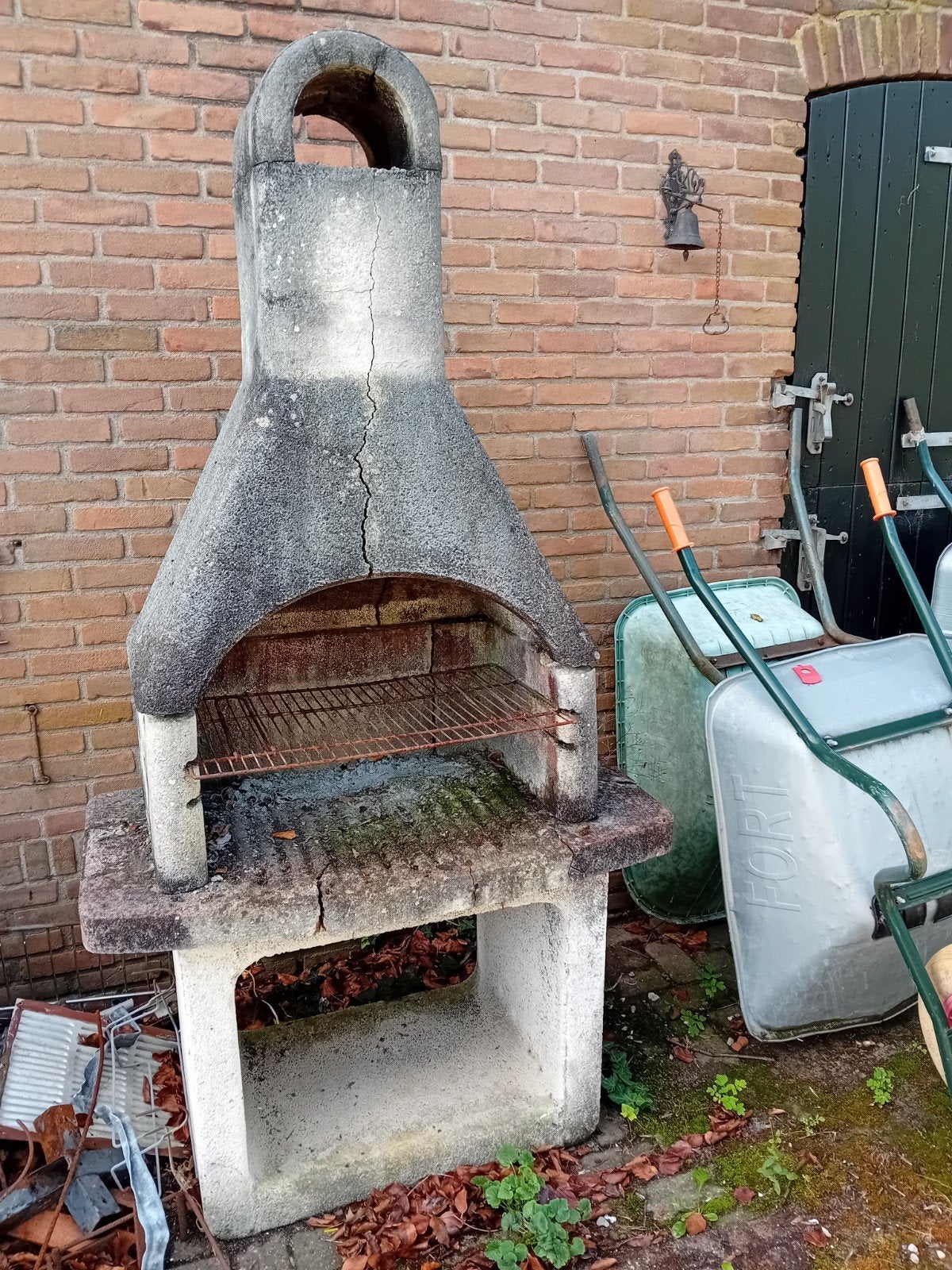 Gratis stenen BBQ, Ophalen, Gebruikt, Onbekend