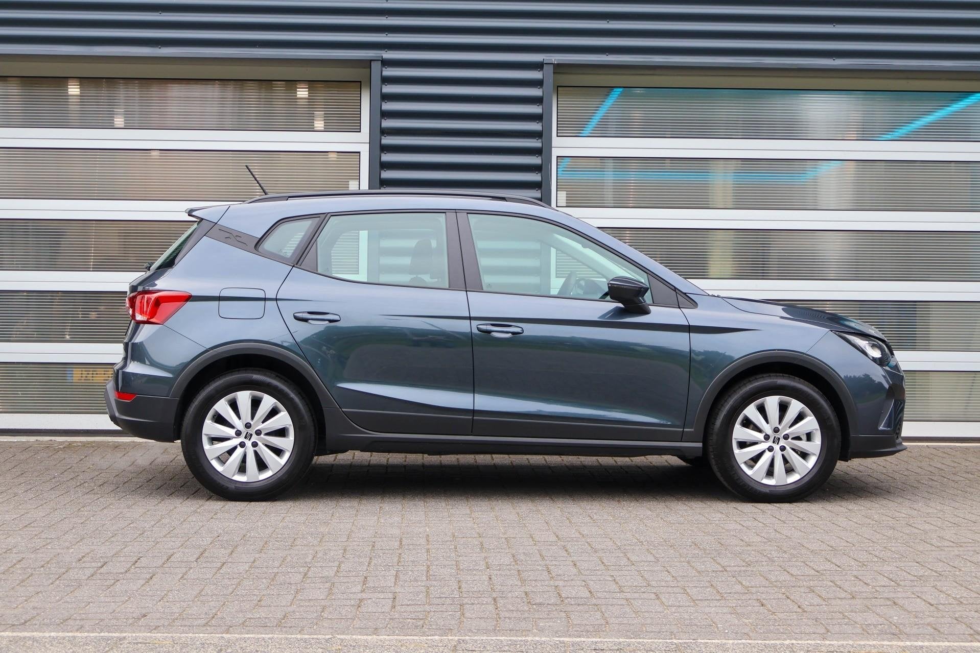 SEAT Arona 1.0 EcoTSI 95pk Style | DAB | Apple CarPlay/ Andr, Auto's, Voorwielaandrijving, 12 maanden, Stof, Gebruikt