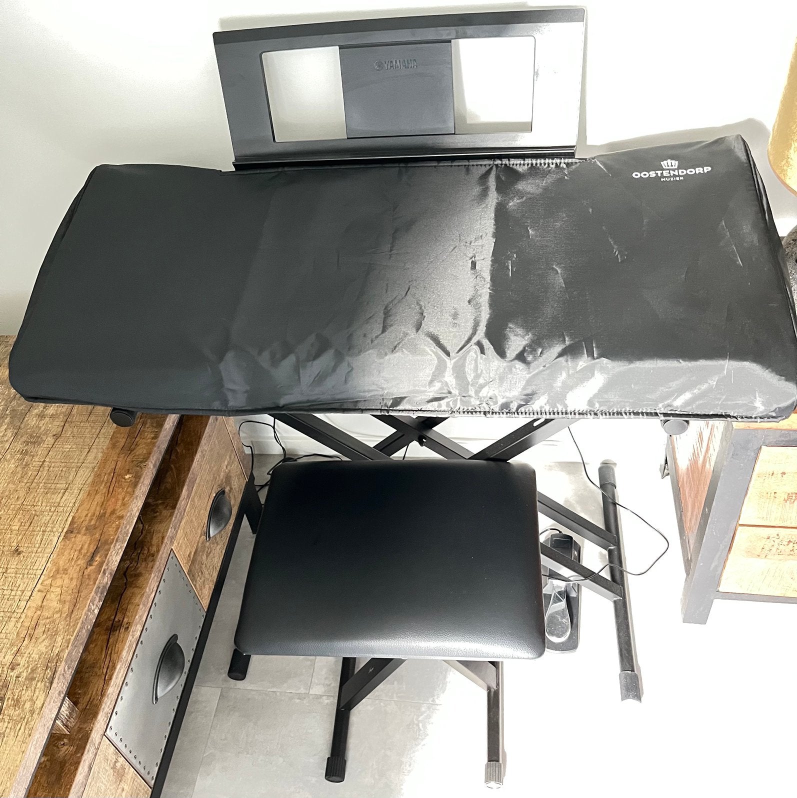 Yamaha PSR E-473 keyboard NIEUWSTAAT met nog garantie, Ophalen, 61 toetsen, Yamaha, Zo goed als nieuw