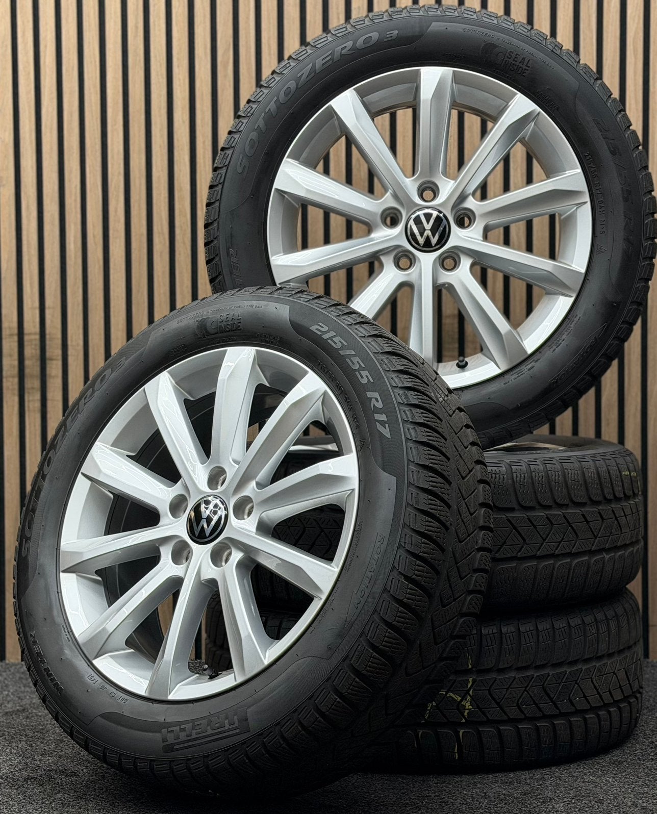 Originele 17 inch VW Passat T-Roc Helsinki 5x112 215/55/17, Ophalen, 215 mm, ., Banden en Velgen