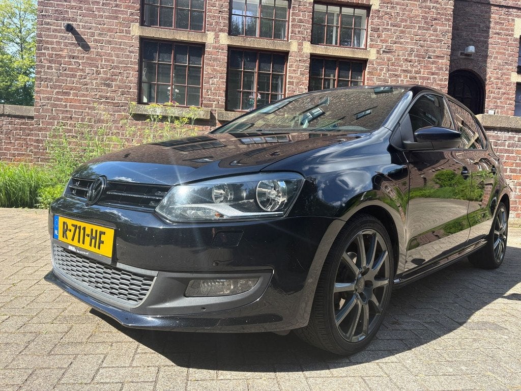 Volkswagen Polo 1.2 TSI Highline Heerlijke Volle Auto Pano,6, Voorwielaandrijving, Zwart, Zwart, 988 kg