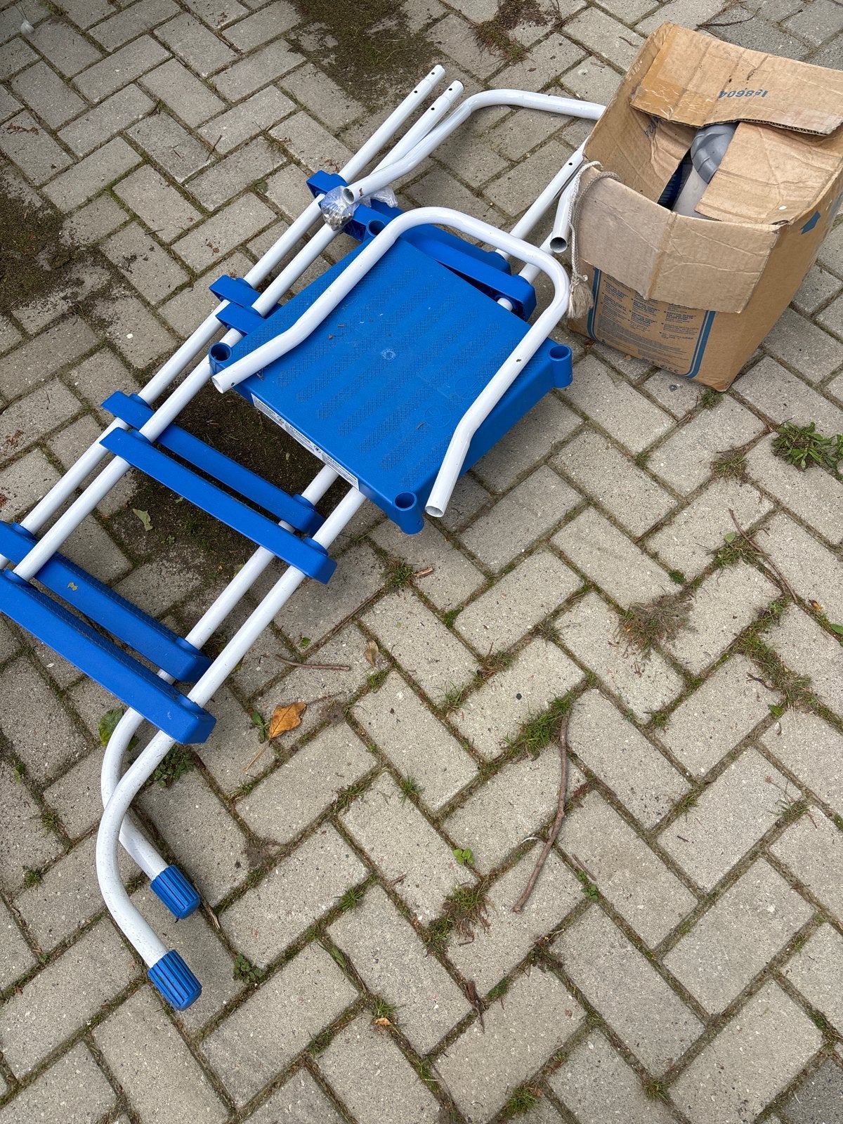 Zwembadtrap en pomp voor opzetzwembad, Tuin en Terras, Ophalen, Gebruikt, Ladder