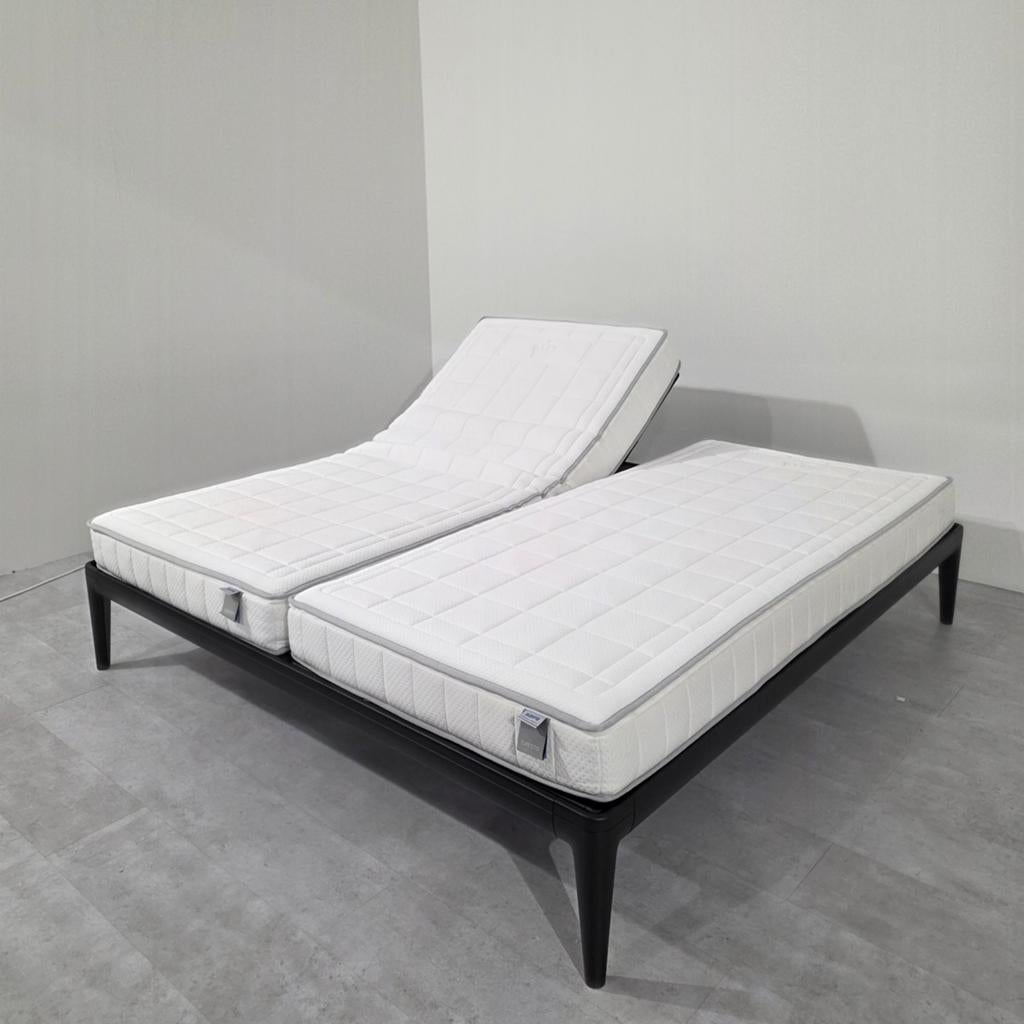 Auping Essential Bed 200x210 Verstelbaar + Cresto Matrassen, Huis en Inrichting, Slaapkamer | Bedden, Ophalen of Verzenden