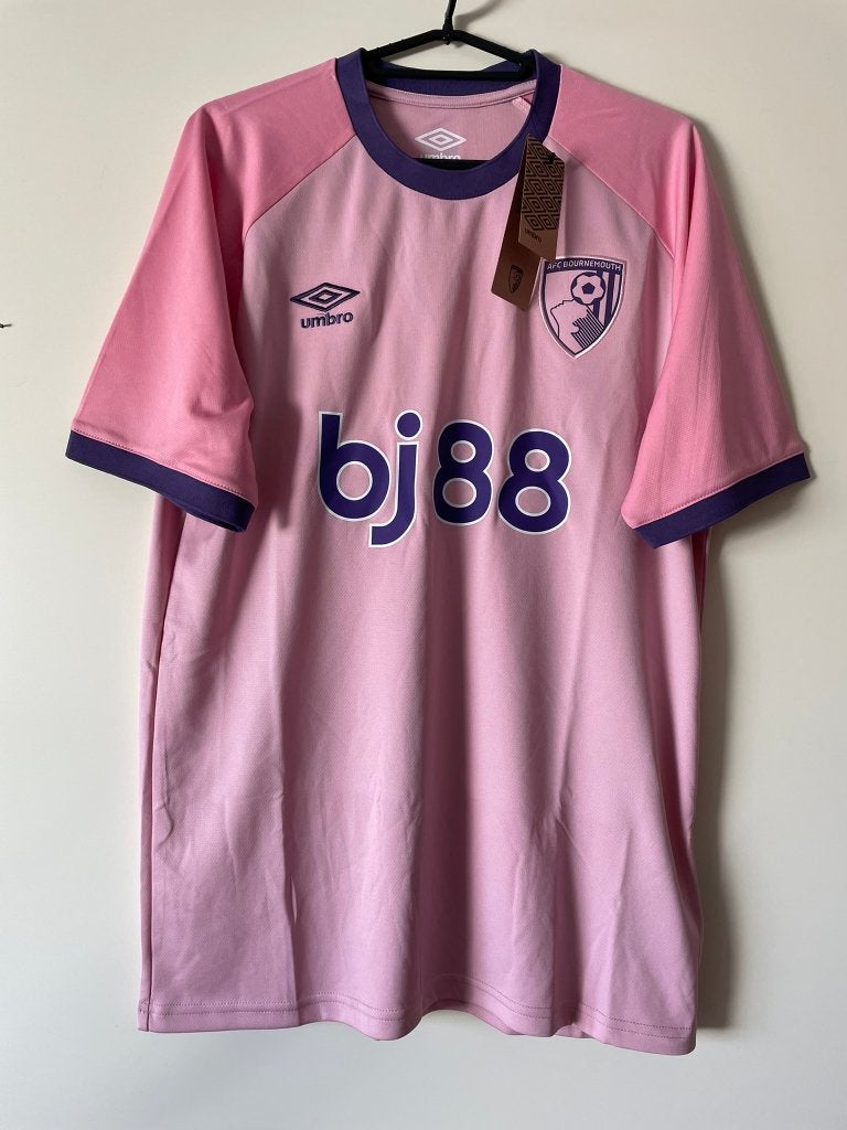 Bournemouth Umbro Voetbalshirt Nieuw Maat M 25/26 Third, Kleding | Heren, Maat 48/50 (M), Nieuw, Ophalen of Verzenden, Roze