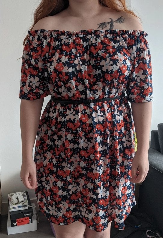 Off shoulder jurk met bloemen, Maat 38/40 (M), Verzenden, Boven de knie, Rood