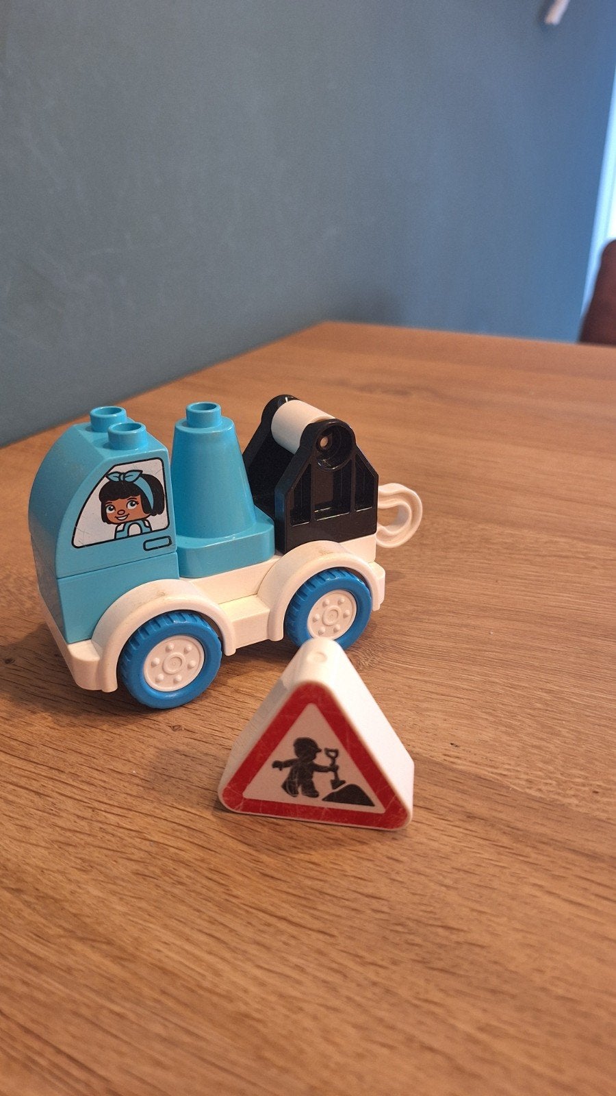 Duplo takelwagen met verkeersbord, Inclusief minifiguren, Gebruikt, Overige thema's, Ophalen of Verzenden