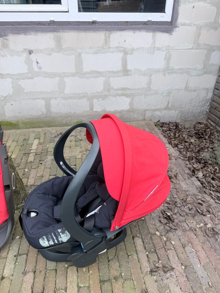 Complete Stokke Xplory kinderwagen set rood met autostoel, Kinderen en Baby's, Kinderwagens en Combinaties, Gebruikt, Combiwagen