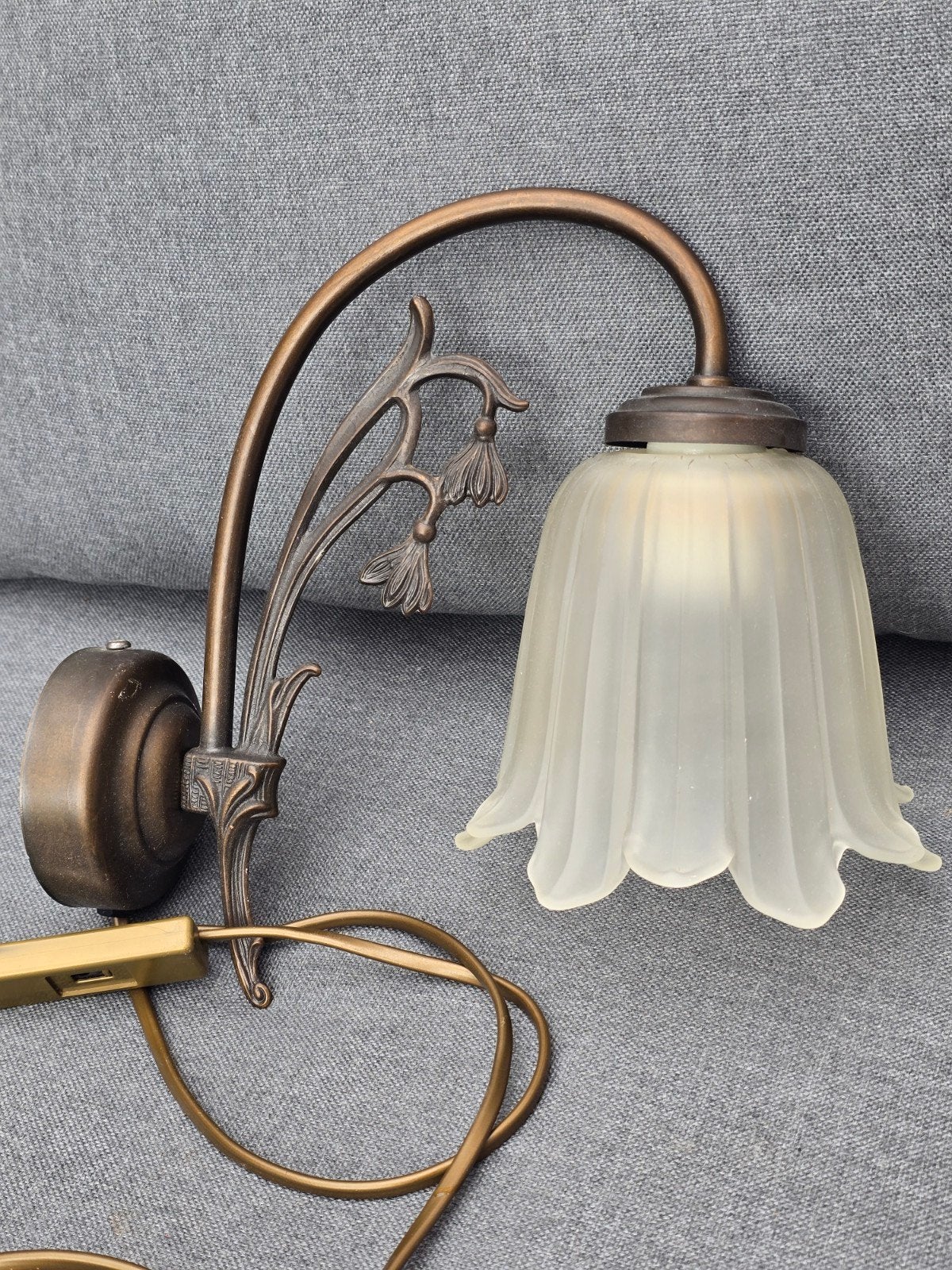 Vintage wandlamp met matglazen kap, Antiek en Kunst, Ophalen