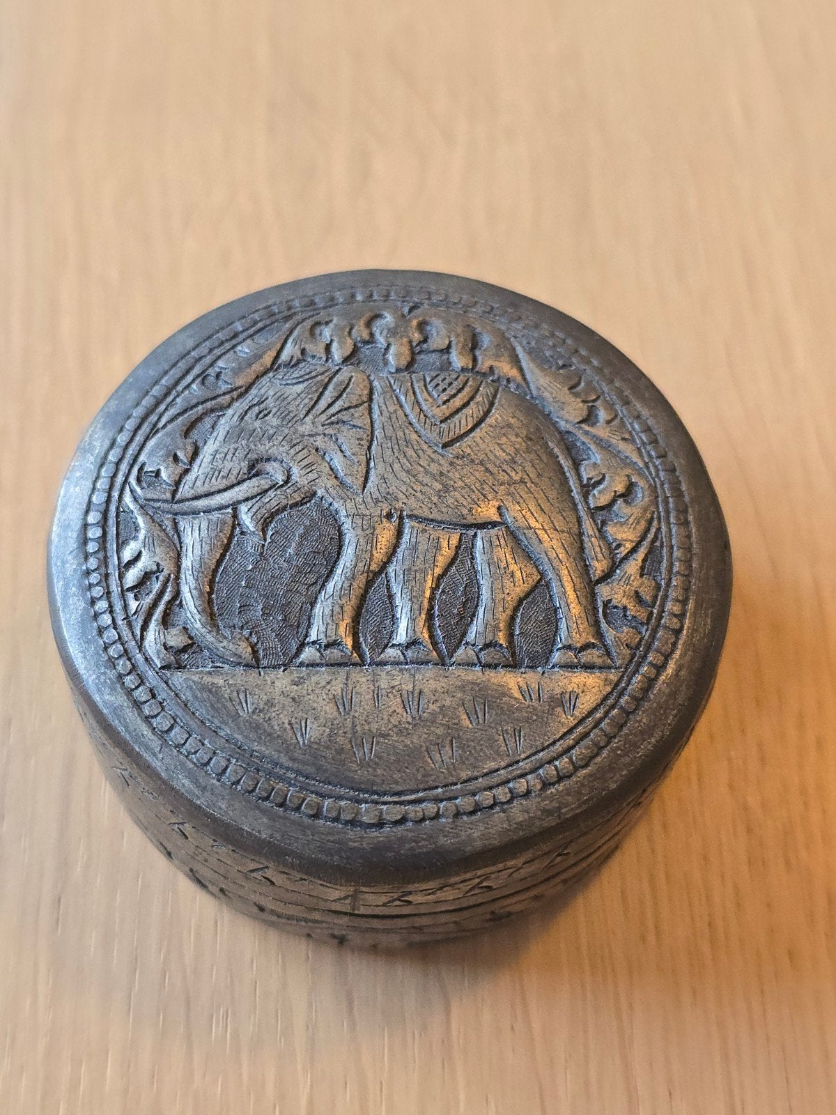 2x Prachtig antieke pillendoosje uit Combodja met Olifant, Ophalen of Verzenden