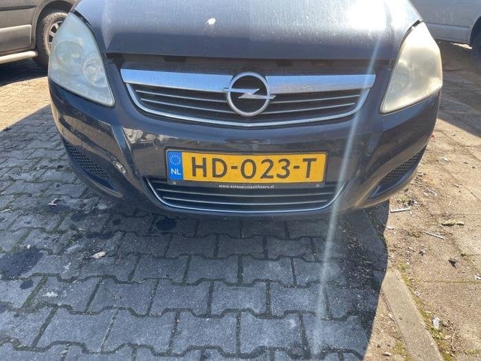 Voorbumper van een Opel Zafira, Auto-onderdelen, Gebruikt, -, -, Opel