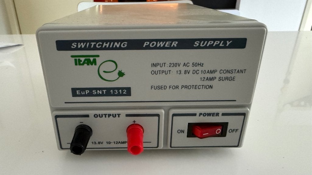 Voeding 10/12 A 13,8 Volt TEAM, Ophalen