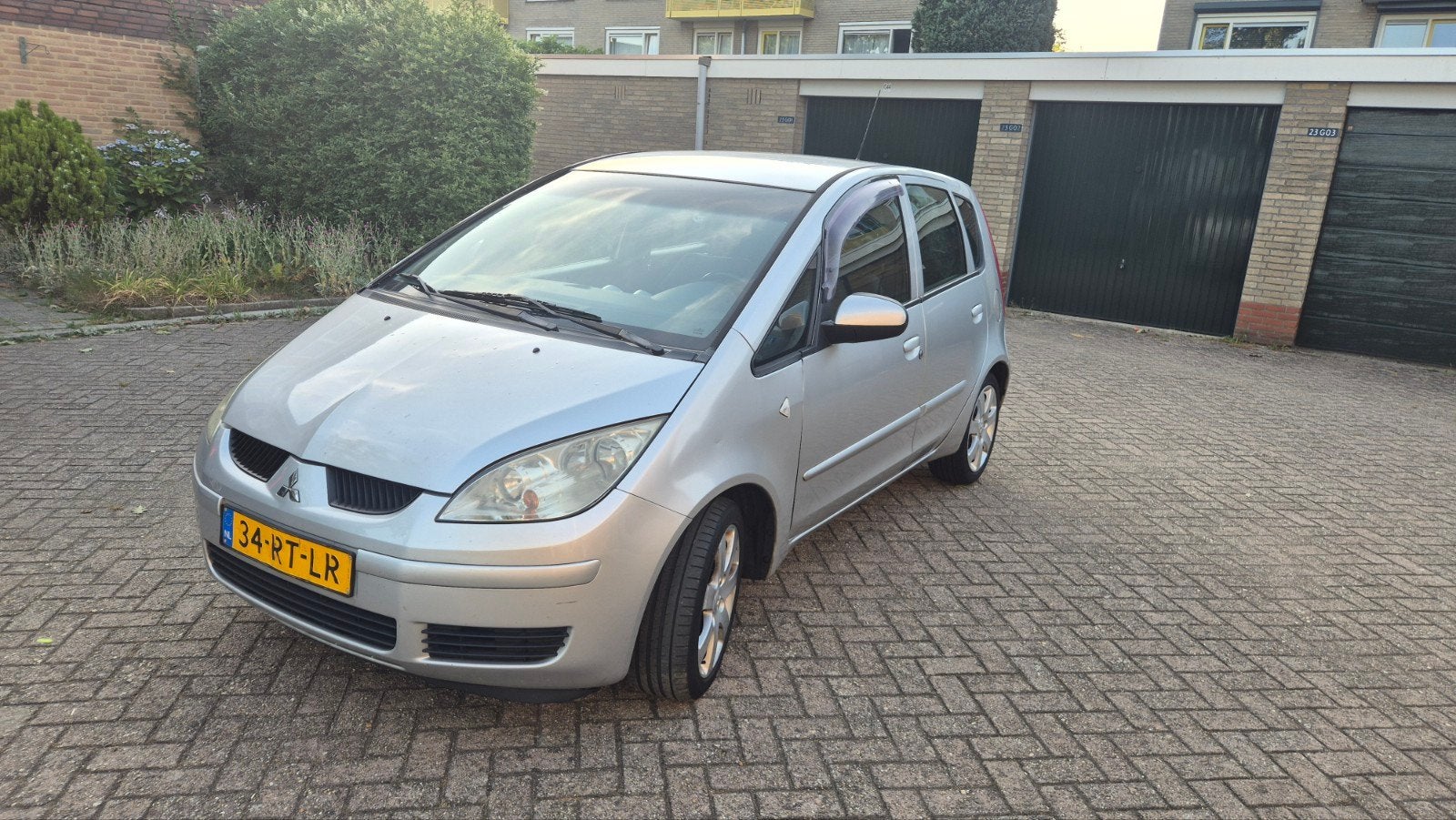 Mitsubishi Colt 1.3 CZ5 2005 Grijs, Auto's, Mitsubishi, 31 €/maand, Colt, Origineel Nederlands, Handgeschakeld