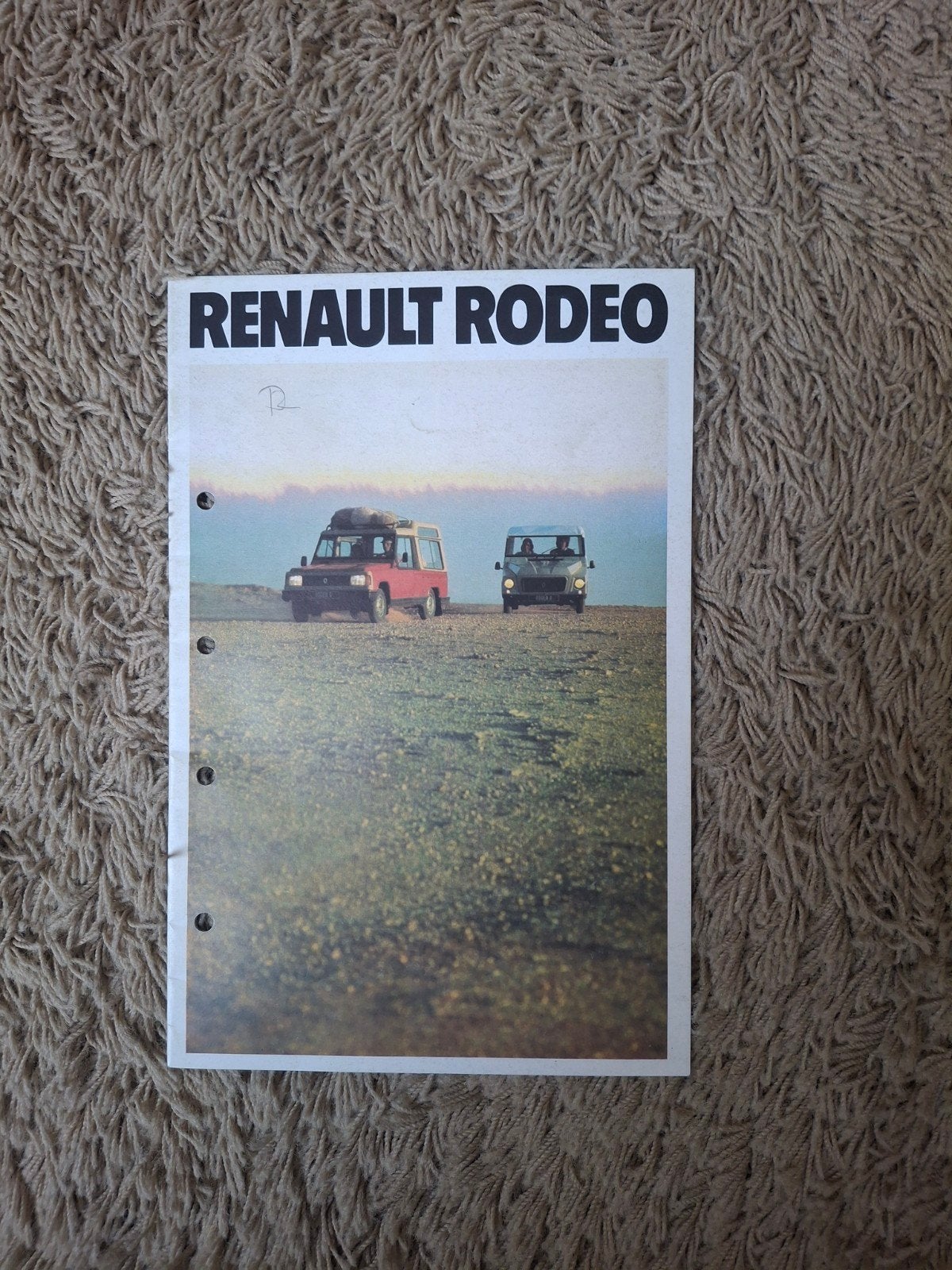 autofolder Renault Rodeo, Verzenden, Gelezen, Renault