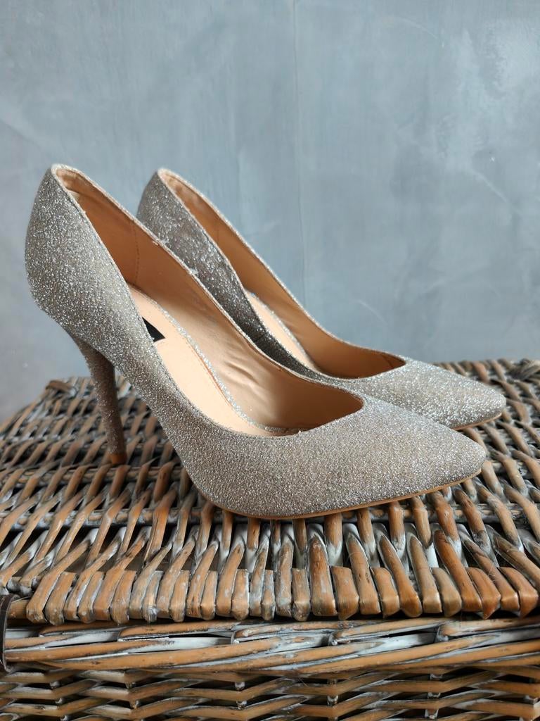 Mooie glitter pump maat 39, Ophalen of Verzenden