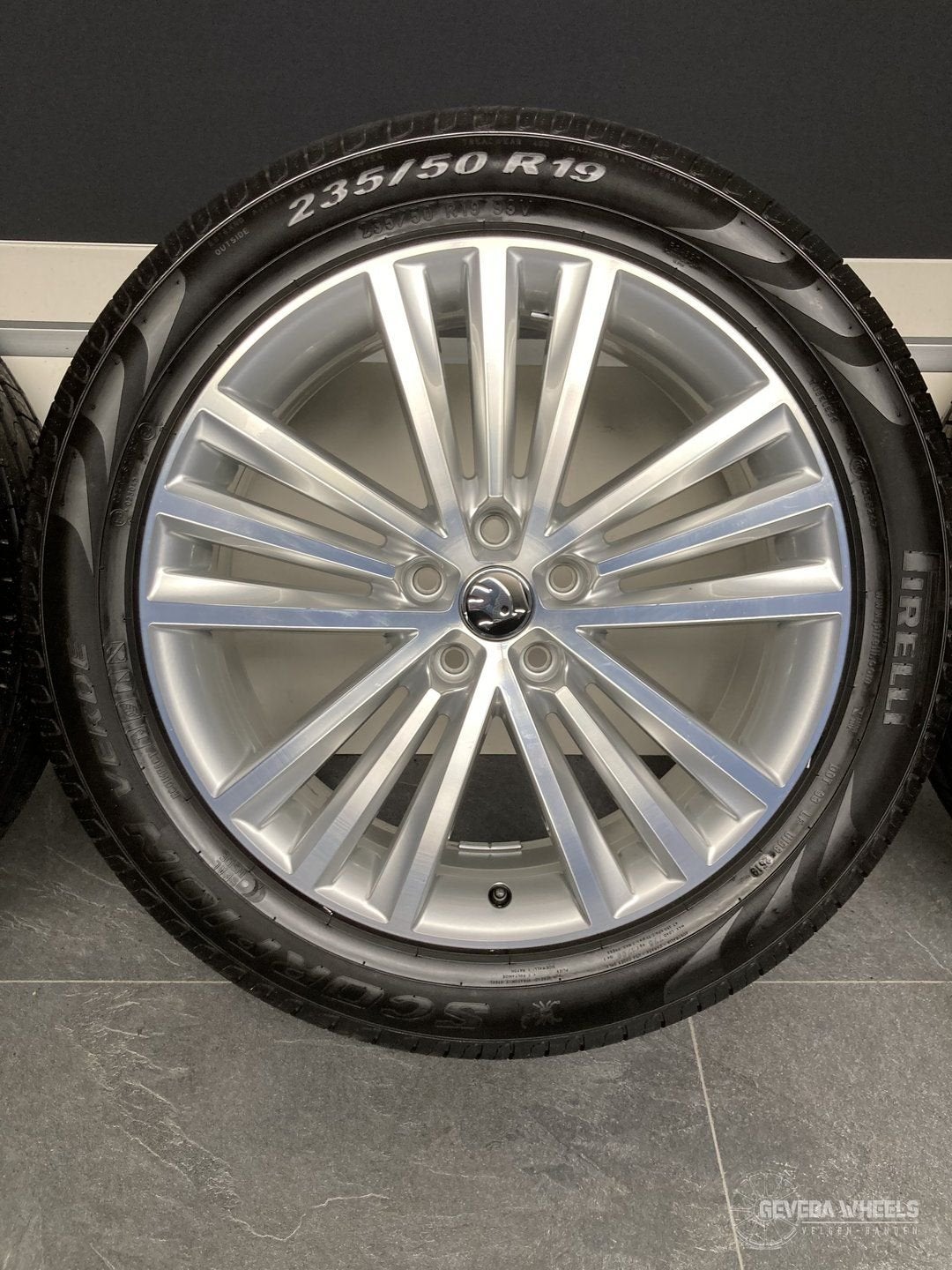 19” originele Skoda Kodiaq velgen + Pirelli banden 5x112 565, Auto-onderdelen, Banden en Velgen, 19 inch, Gebruikt, -, -