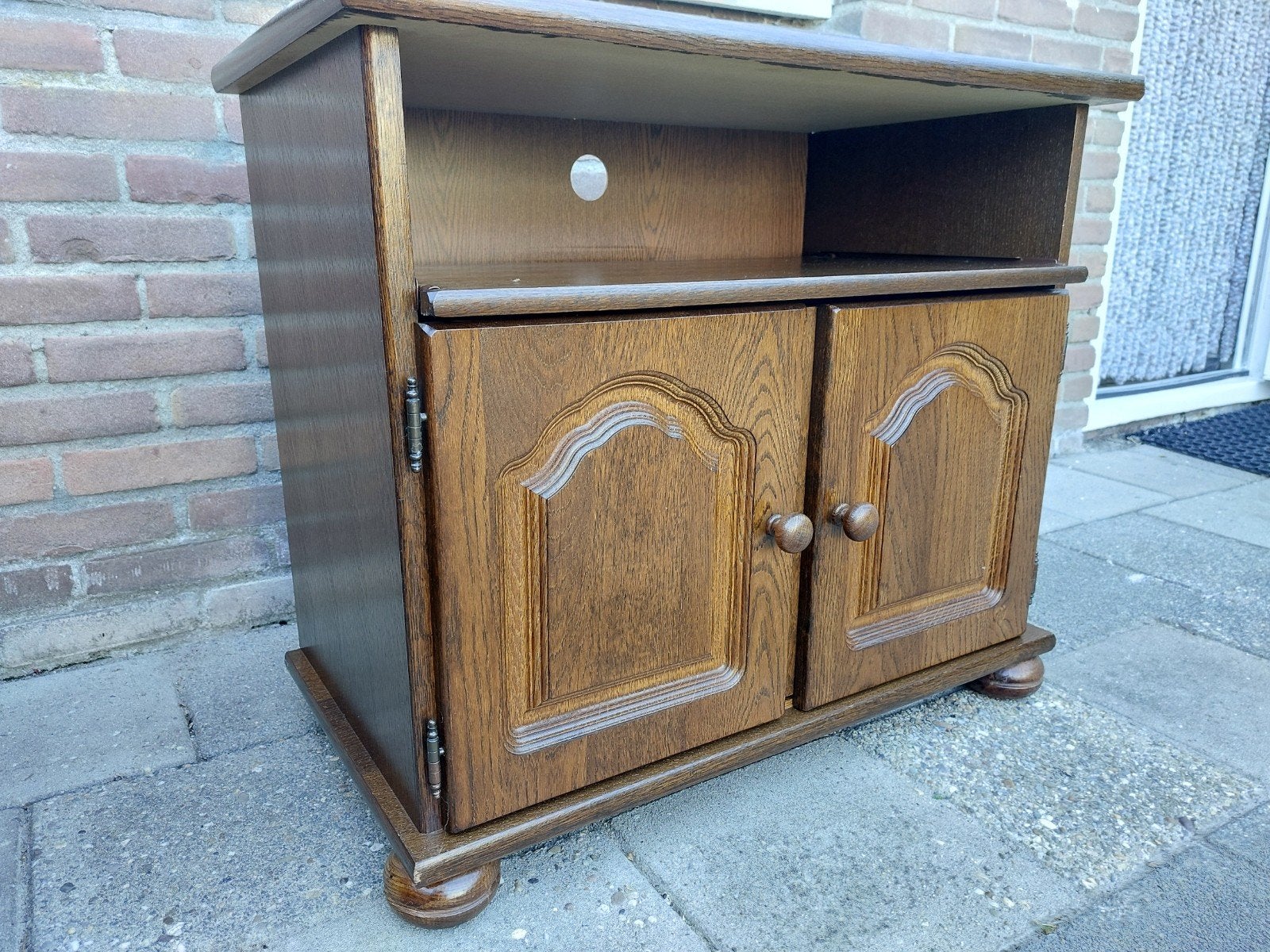 Massief eiken tv meubel met opbergruimte, Huis en Inrichting, Kasten | Televisiemeubels, Ophalen, Gebruikt, Eikenhout, 50 tot 100 cm