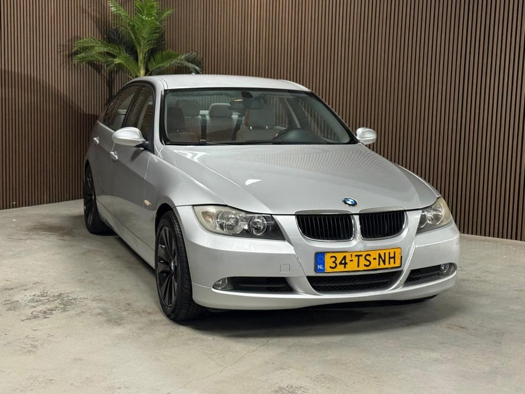 BMW 3-serie 320i (bj 2007), Auto's, BMW, 4 cilinders, 150 pk, Handgeschakeld, Sedan