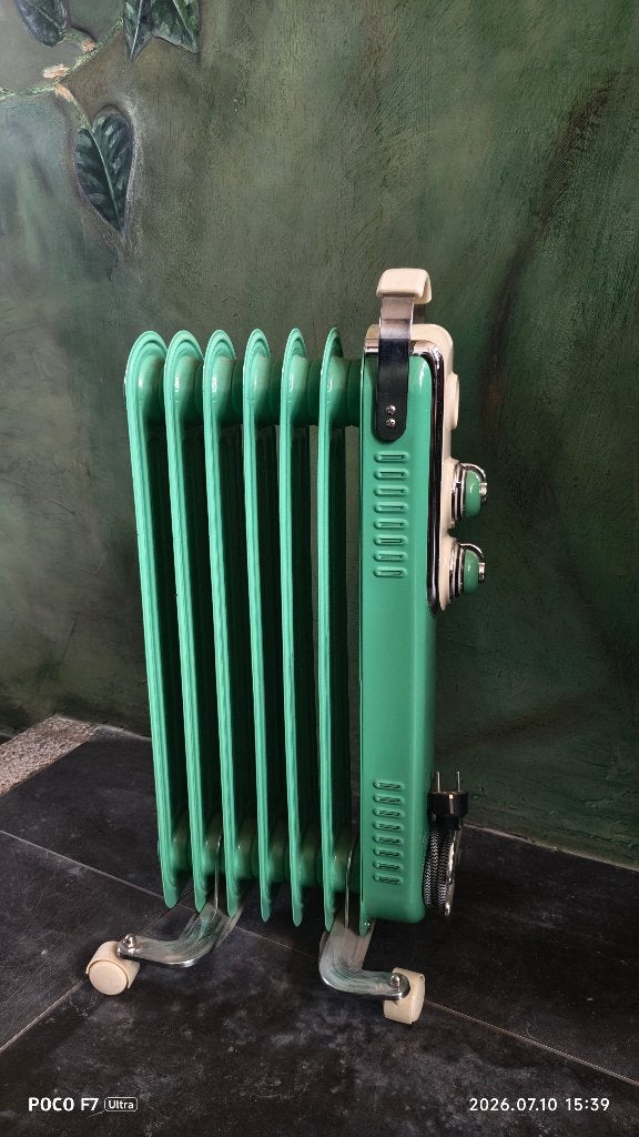 elektrische vintage Oliegevulde kachel, Huis en Inrichting, Ophalen, Oliekachel, Elektrisch, Zo goed als nieuw