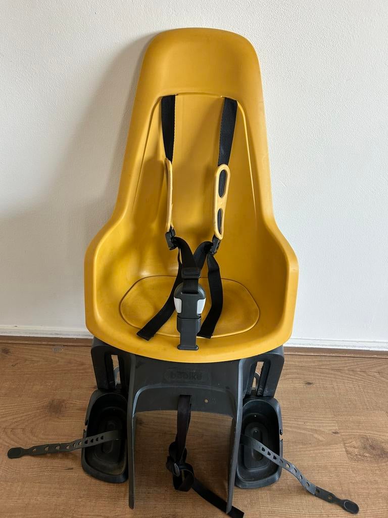 BOBIKE Junior Maxi achterzitje geel met bevestiging, Fietsen en Brommers, Fietsaccessoires | Fietsstoeltjes, Achterzitje, 15 t/m 36 kg