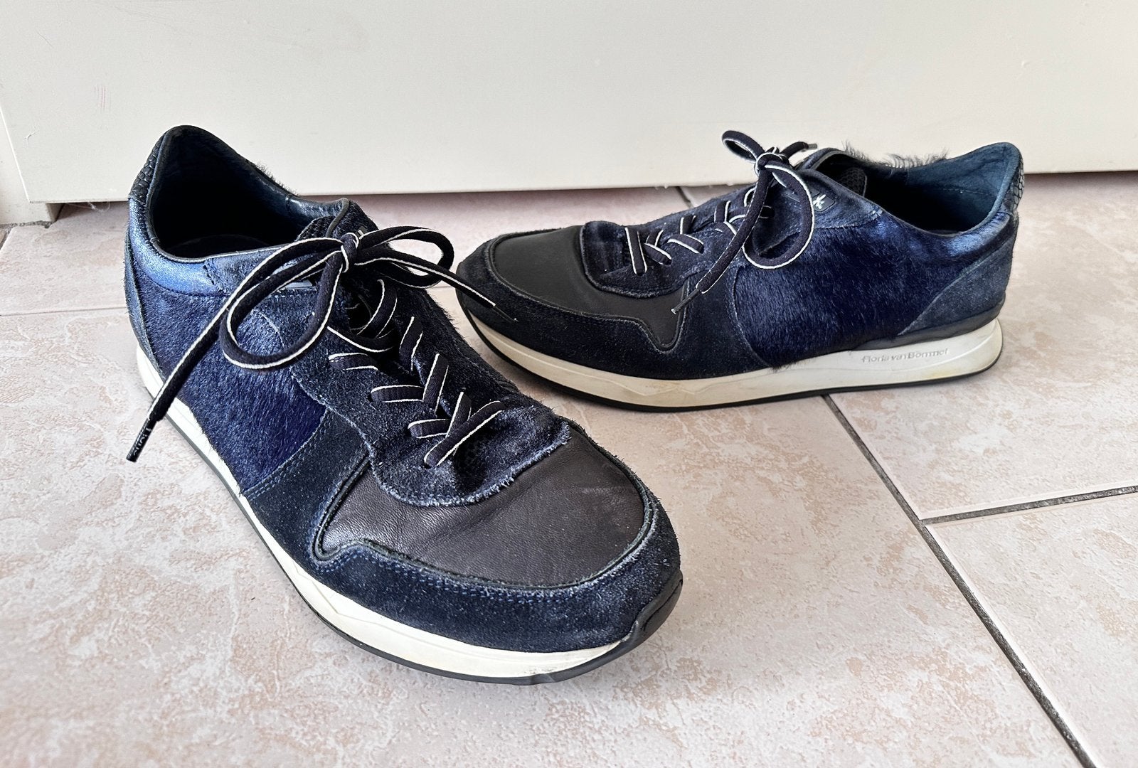 Mooie, zwarte schoenen van Floris van Bommel maat 7 (40/41), Kleding | Heren, Schoenen, Ophalen of Verzenden, Zwart, Sneakers of Gympen