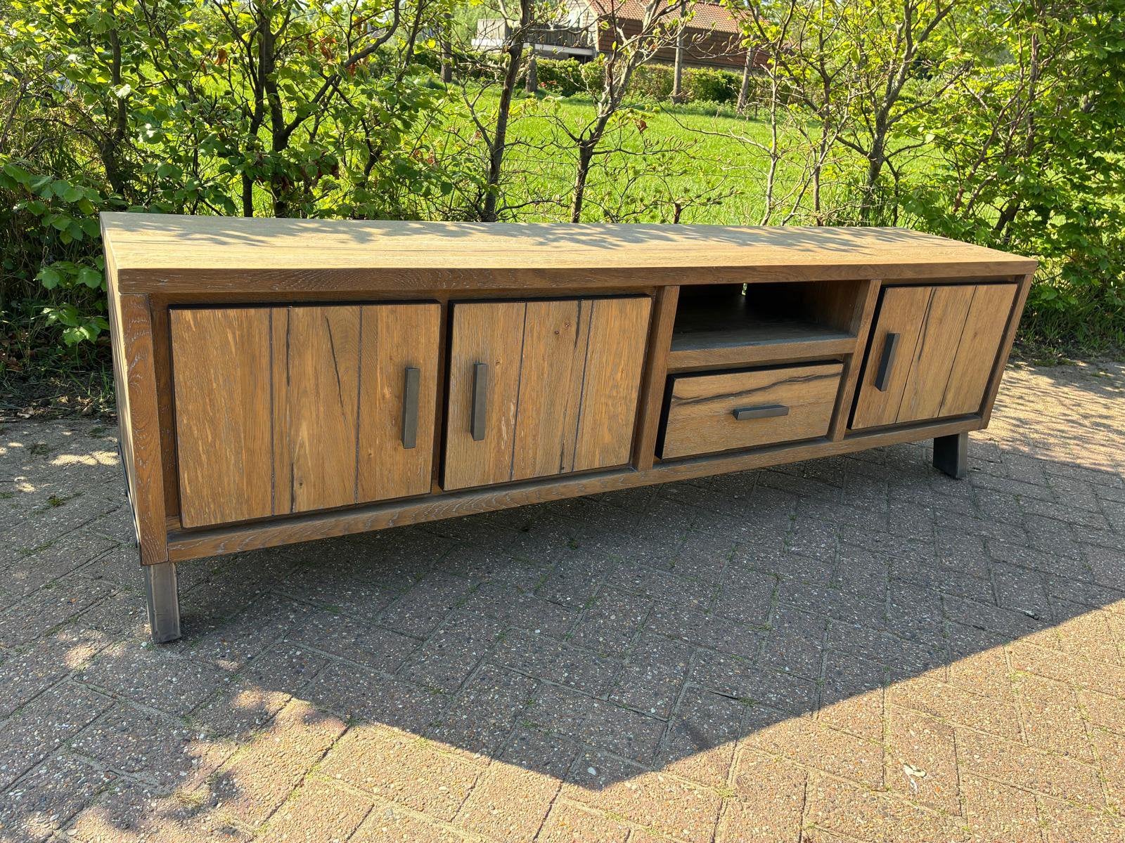 TV meubel Henders en Hazel, Ophalen, Zo goed als nieuw, 25 tot 50 cm, 150 tot 200 cm