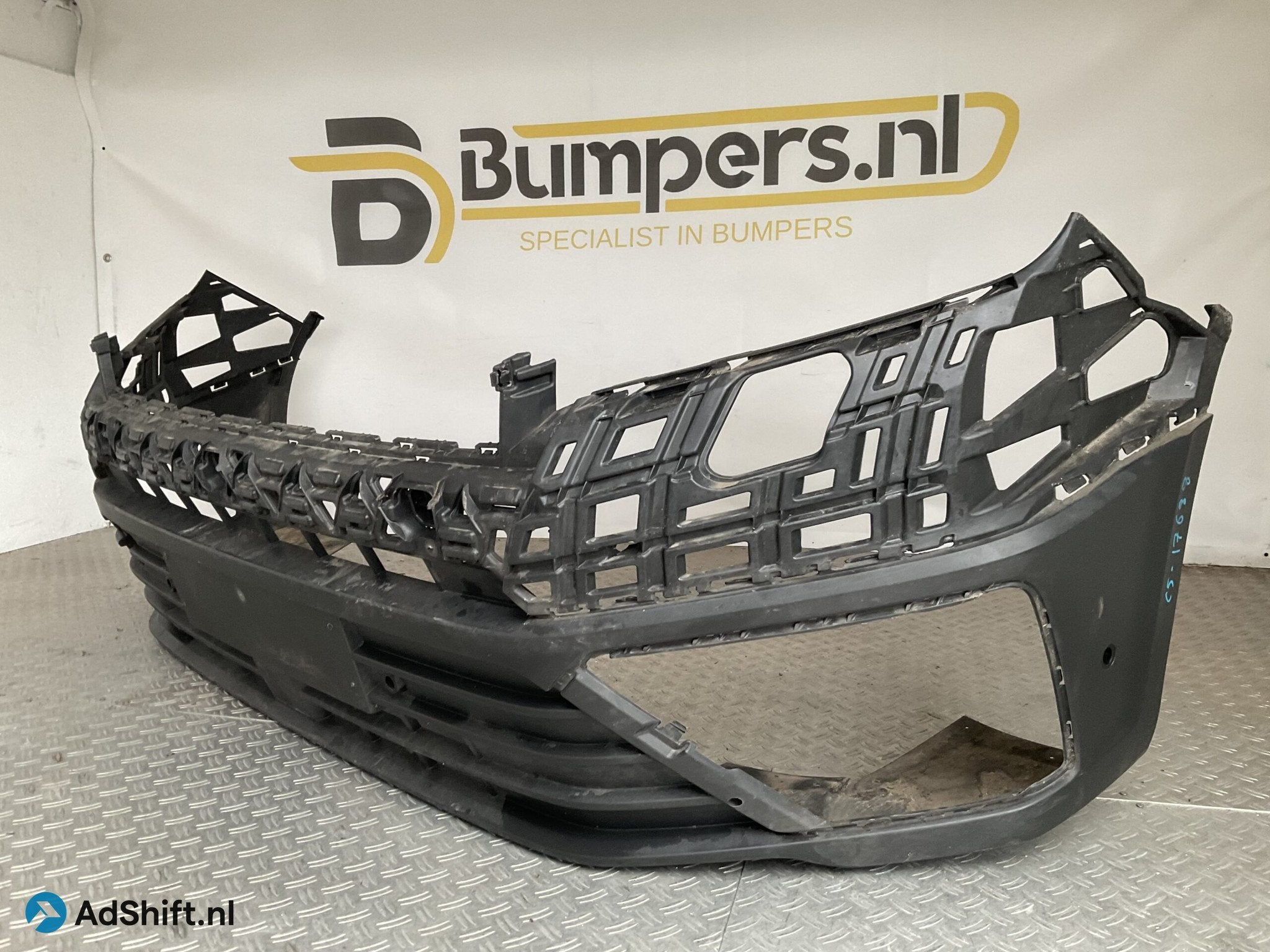 Bumper Volkswagen Crafter 7C0 17-22 7C0807221 Voorbumper C5-, Bumper
