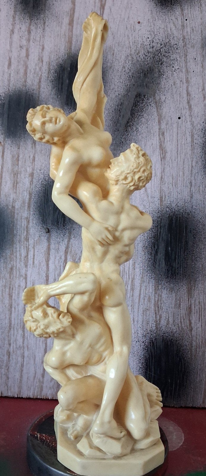 RAPE OF THE SABINE WOMAN. A.Santini. Italy. 25 cm., Ophalen, Zo goed als nieuw, Mens