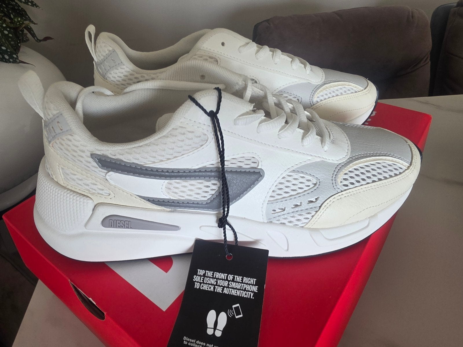 Nieuwe Diesel S-Serendipity Light sneakers maat 41, Kleding | Heren, Schoenen, Ophalen of Verzenden, Nieuw