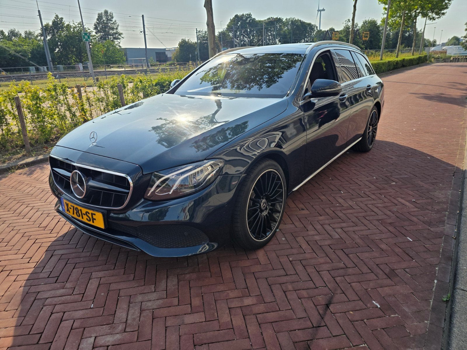 Mercedes-Benz E-Klasse E220d 2.0 143KW 2017 full options, Auto's, Mercedes-Benz, Automaat, Achterwielaandrijving, 194 pk, Diesel