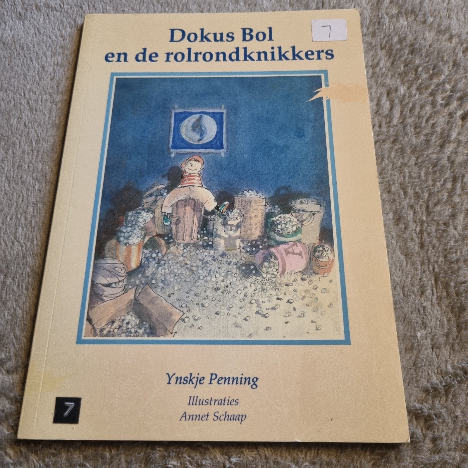 Dokus Bol en de rolrondknikkers - Ynskje Penning, Boeken, Ophalen of Verzenden, Gelezen, Ynskje Penning, Fictie algemeen