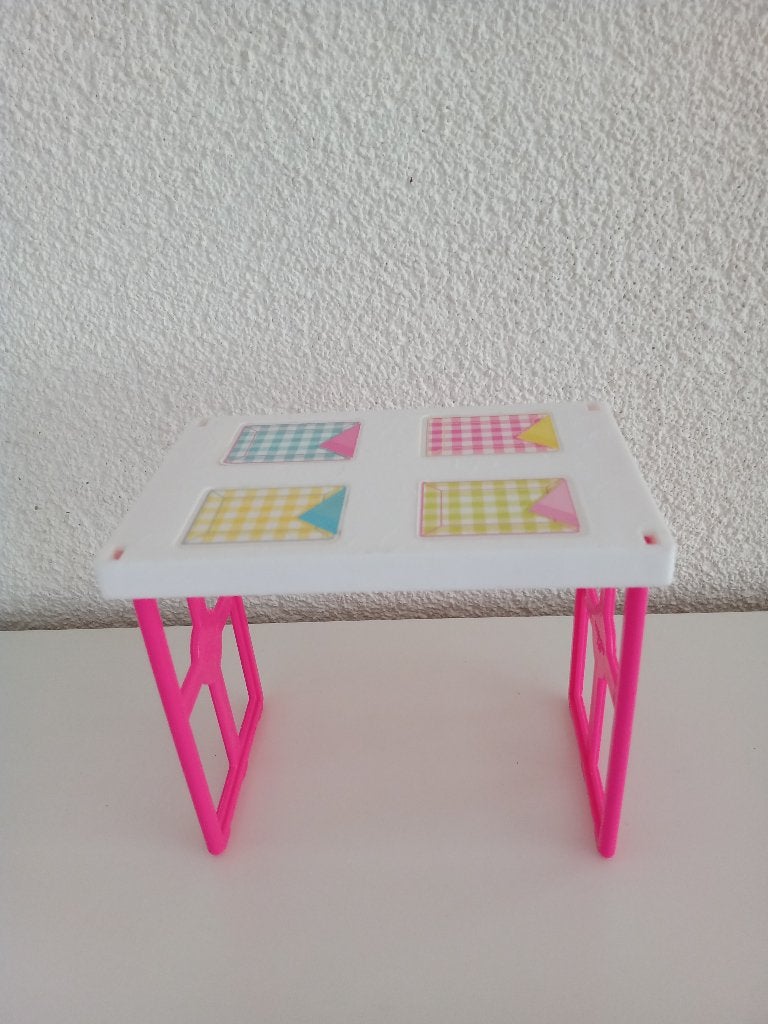 De Tafel van Barbie Sisters Go Camping! - Camper V6981, Ophalen of Verzenden, Gebruikt, Accessoires
