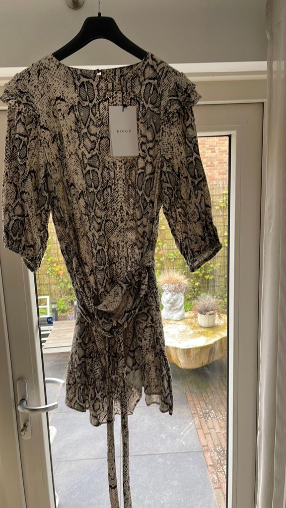 Nikkie jurk print 40, Ophalen of Verzenden, Nieuw, Maat 38/40 (M), Knielengte