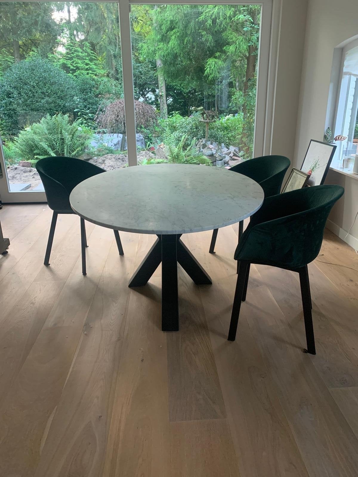 Massief marmeren eettafel en 4 velvet stoelen, Huis en Inrichting, Ophalen, Overige materialen, 100 tot 150 cm, Rond