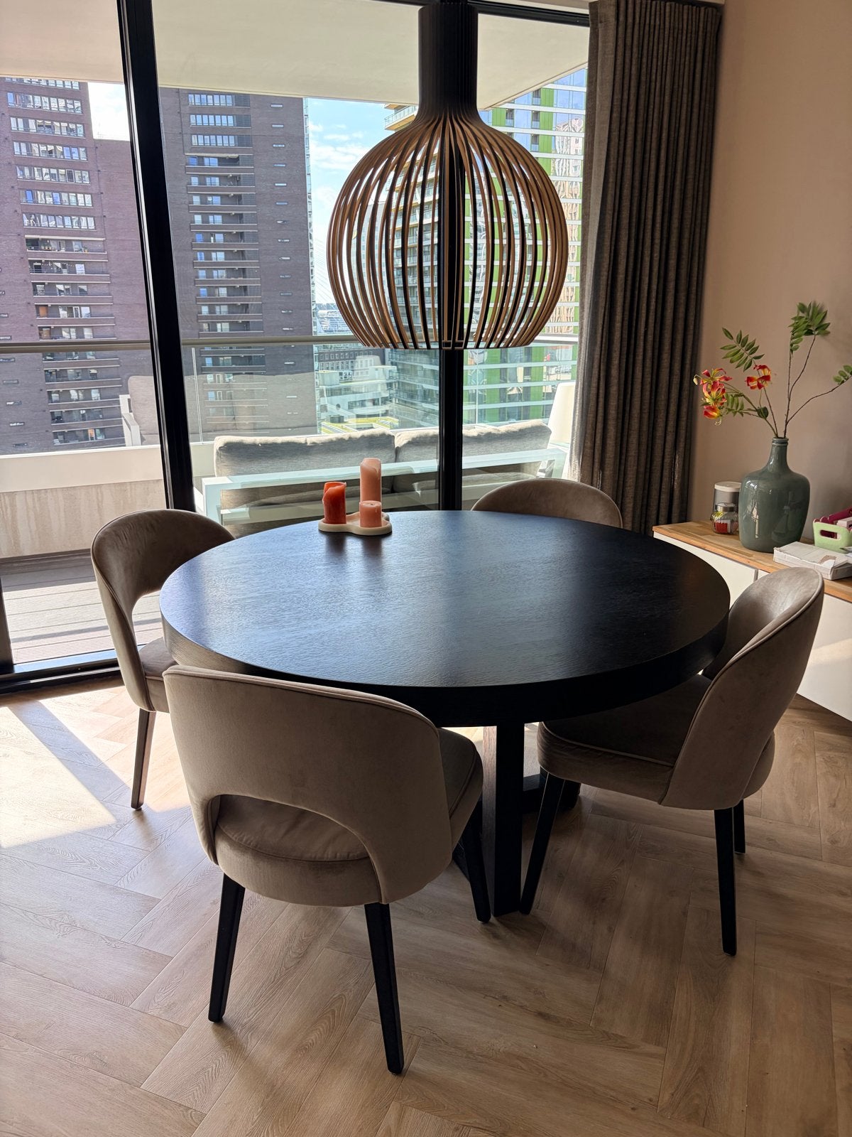 Ronde eettafel 140cm, zwart (excl. stoelen)