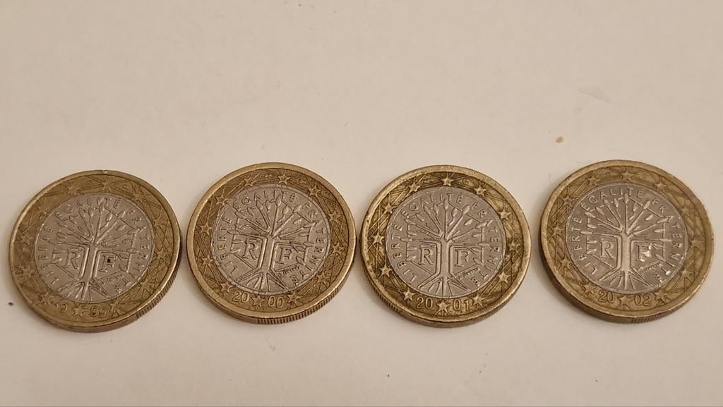 Vier Franse 1 euro munten, Postzegels en Munten, Munten | Europa | Euromunten, Ophalen of Verzenden, Frankrijk, 2 euro