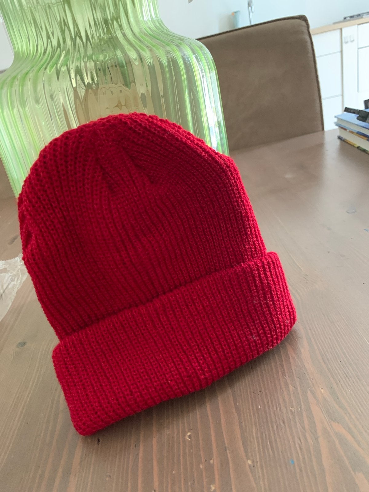 Muts - Rode gebreide muts, Ophalen, Zo goed als nieuw, Maat 38/40 (M), Muts