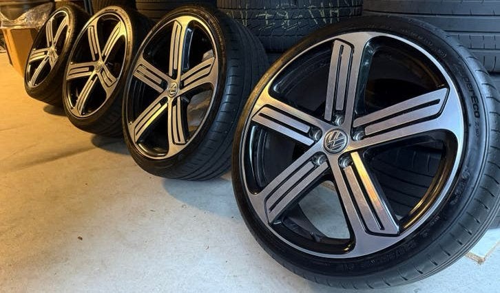 Volkswagen Cadiz 19 inch velgen met banden GTI R golf, Auto-onderdelen, Banden en Velgen, 19 inch, Banden en Velgen, Ophalen of Verzenden
