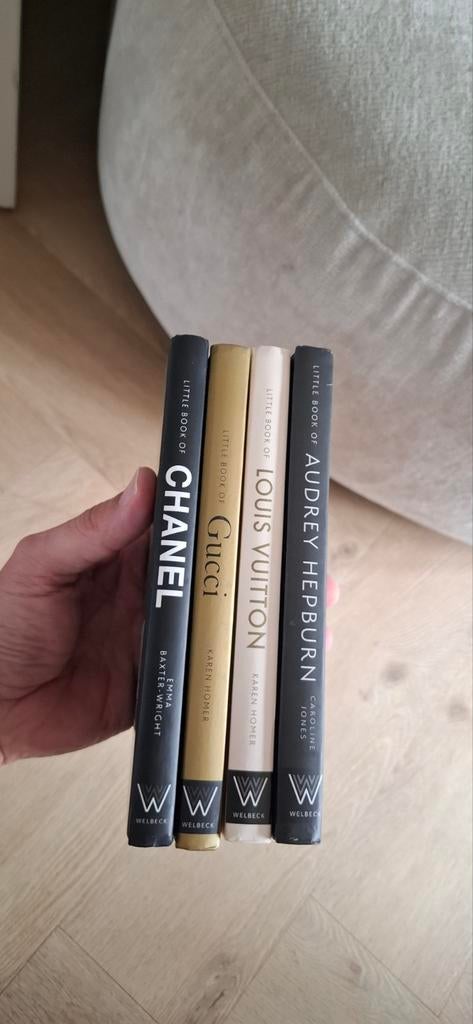 Little Book of Chanel, Gucci, Louis Vuitton & Audrey Hepburn, Ophalen of Verzenden, Zo goed als nieuw, Mode algemeen, Emma Baxter-Wright, Karen Homer, Caroline Jones