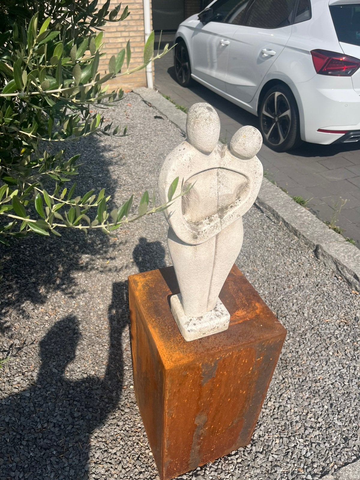 Man en vrouw sculpture beeld zeer zwaar, Ophalen, Zo goed als nieuw