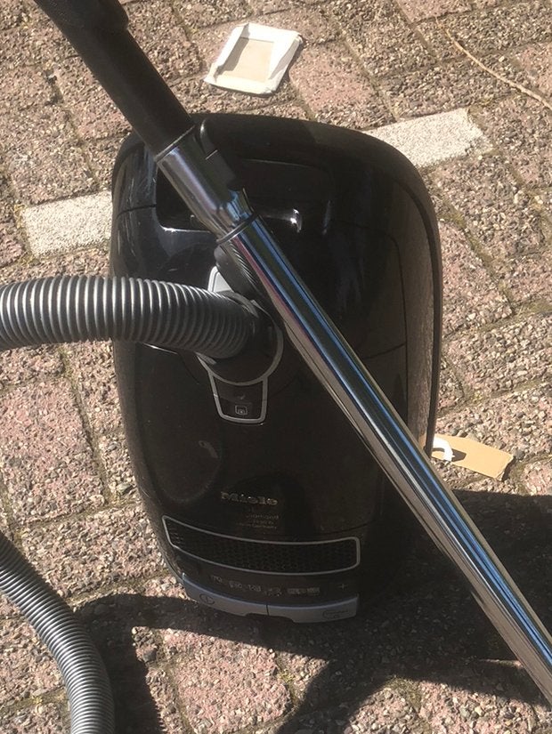 Miele stofzuigers, Ophalen of Verzenden, Zo goed als nieuw, 1200 tot 1600 watt
