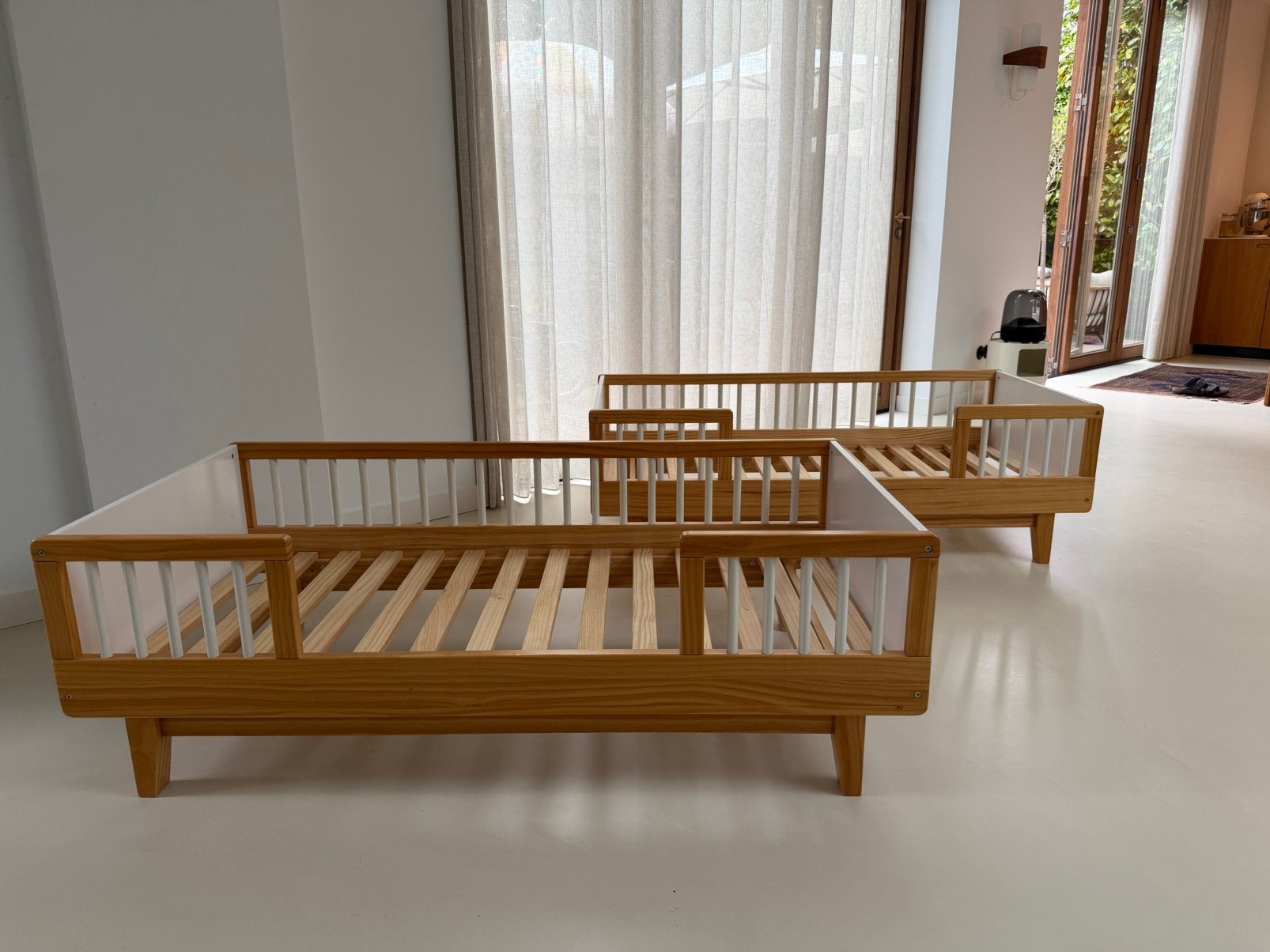 Kinderbed 2X compleet Petit Amelie + Yumeko set, Kinderen en Baby's, Kinderkamer | Bedden, Gebruikt, 140 tot 160 cm, 70 tot 85 cm