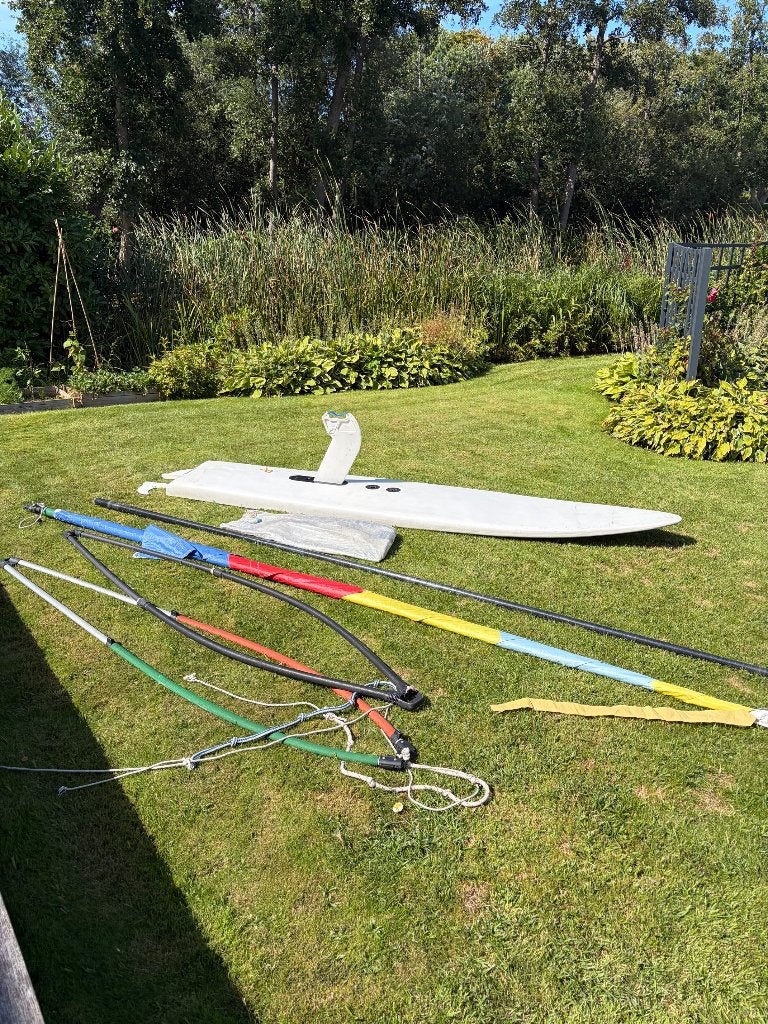 Hifly 444, Watersport en Boten, Gebruikt, Met mast, Complete set, Ophalen