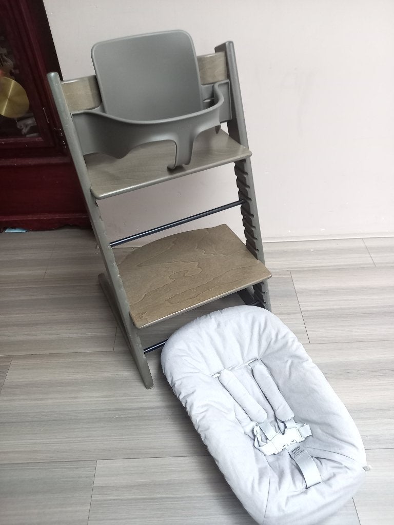 Stokke Tripp Trapp stoel, met newbornset en babyset, Kinderen en Baby's, Ophalen, Gebruikt, Meegroeistoel, Aanschuifbaar